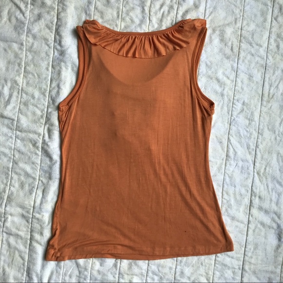 Sleeveless flutter neck top - Picture 2 of 5